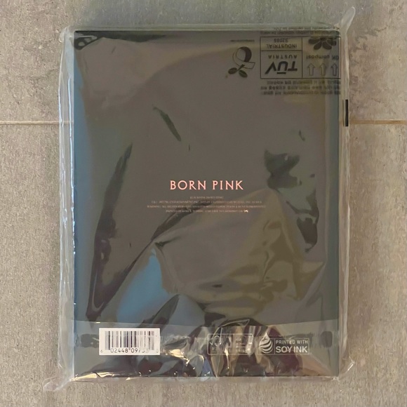 BLACKPINK - BORN PINK (Pink Version A) - Target Exclusive - Picture 2 of 4